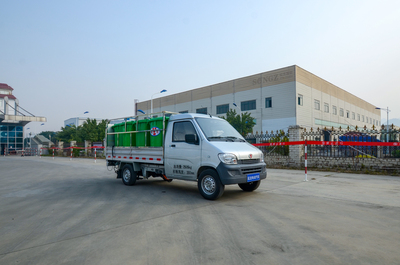 2.5T纯电动桶装垃圾运输车

适用于垃圾桶运输，尾部为液压尾板，防止垃圾二次污染。